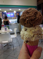 Baskin-robbins food