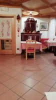 Baskin-robbins inside