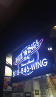 Wingstop outside