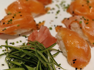 Leonardo's Café Catering