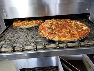 Lena's Pizza