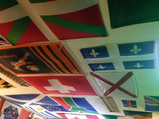 Gezzo's Surf & Grill