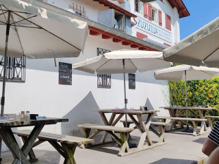Cheba Hut
