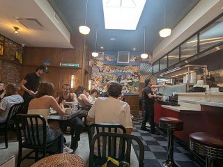 Veselka Williamsburg