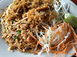 3 Ladies Thai Cuisine