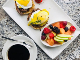 Nick's South Lake Ave