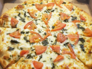 Giant New York Pizza