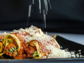 Richard's Restaurant Bar