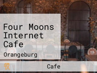 Four Moons Internet Cafe