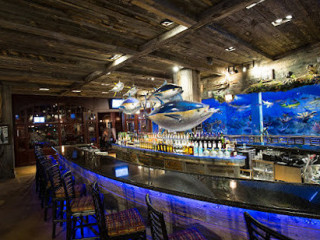 Uncle Buck's Fish Bowl And Grill