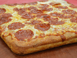 Milano's Pizza