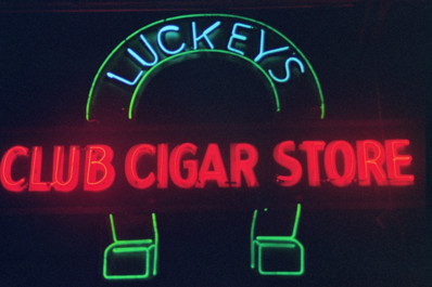 Luckey's Club Cigar Store